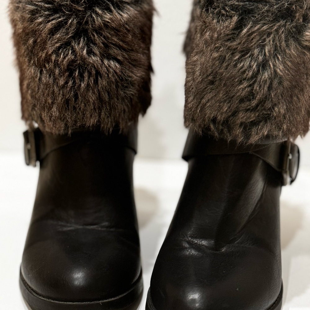 Just fab Fur cuffed Ankle boots.  size US 8/IL 6/ EU 38.5
